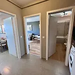 Flh View Elegance - Balcony, Free Parking, Bathtub & Ac Near Coresi Mall