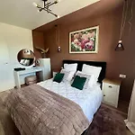דירה Flh View Elegance - Balcony, Free Parking, Bathtub & Ac Near Coresi Mall *