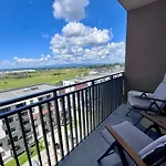 Flh View Elegance - Balcony, Free Parking, Bathtub & Ac Near Coresi Mall דירה