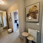 Flh View Elegance - Balcony, Free Parking, Bathtub & Ac Near Coresi Mall * Brasov