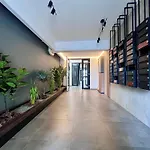 Flh View Elegance - Balcony, Free Parking, Bathtub & Ac Near Coresi Mall