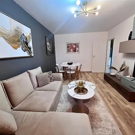 Flh View Elegance - Balcony, Free Parking, Bathtub & Ac Near Coresi Mall * Braşov