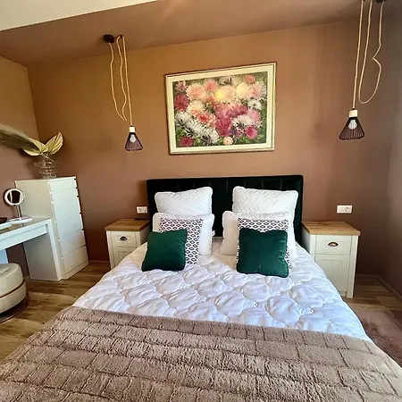Appartement Flh View Elegance - Balcony, Free Parking, Bathtub & Ac Near Coresi Mall *