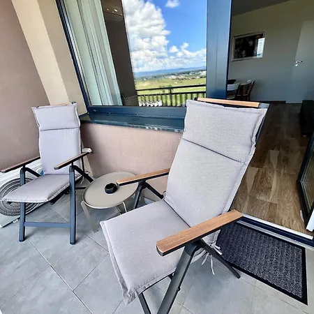 Flh - View Elegance With Balcony & Free Parking Apartment