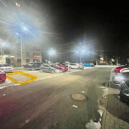 Flh View Elegance - Balcony, Free Parking, Bathtub & Ac Near Coresi Mall * Brasov