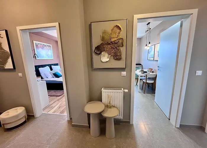 Flh View Elegance - Balcony, Free Parking, Bathtub & Ac Near Coresi Mall *