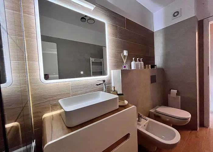 Flh View Elegance - Balcony, Free Parking, Bathtub & Ac Near Coresi Mall Apartment Brasov