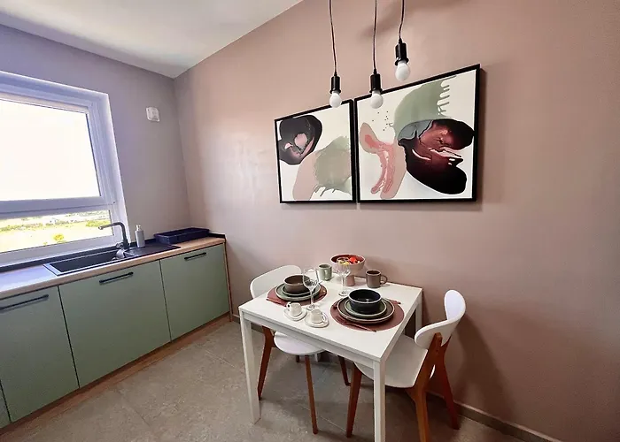 Flh View Elegance - Balcony, Free Parking, Bathtub & Ac Near Coresi Mall * Брашов