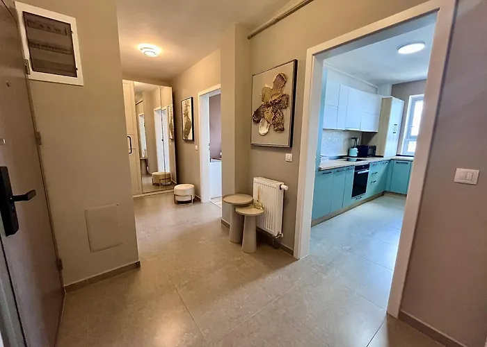 Flh View Elegance - Balcony, Free Parking, Bathtub & Ac Near Coresi Mall