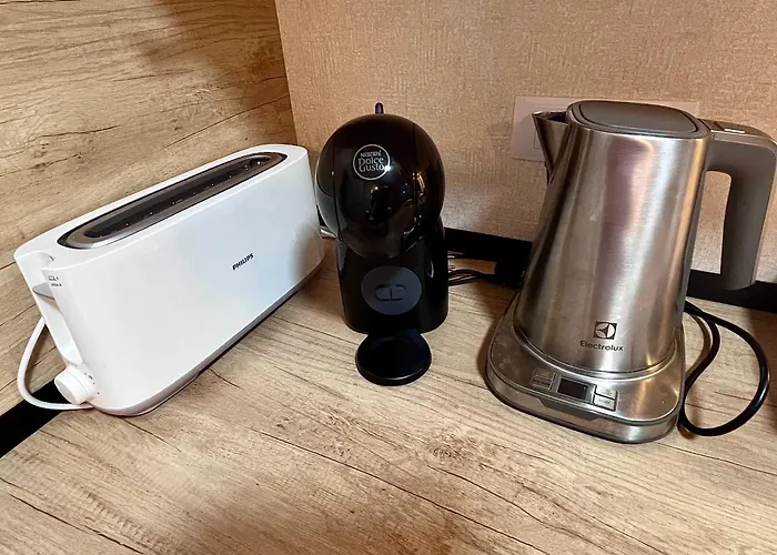 Flh View Elegance - Balcony, Free Parking, Bathtub & Ac Near Coresi Mall Apartment Brasov