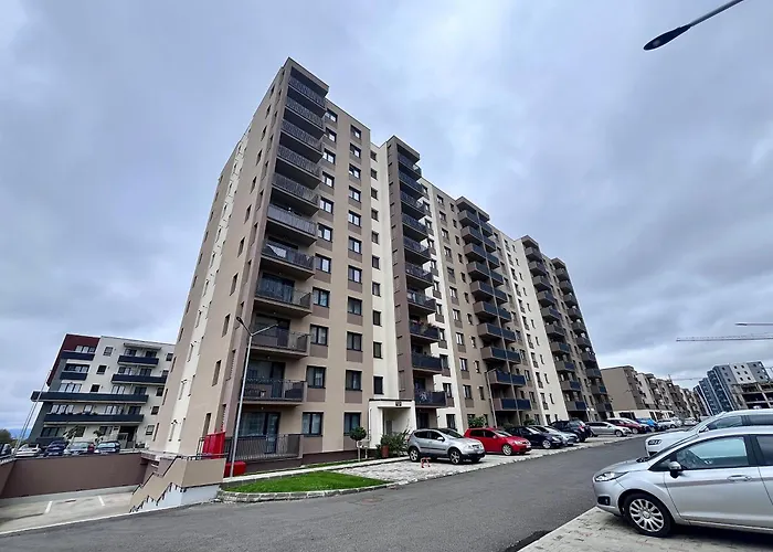 Flh View Elegance - Balcony, Free Parking, Bathtub & Ac Near Coresi Mall Апартаменты